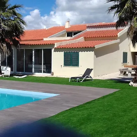 Spacious In With Private Pool And Garden * Палмела
