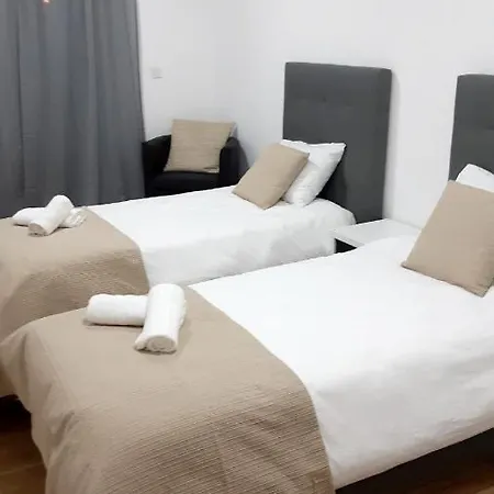 Вилла Spacious In With Private Pool And Garden Палмела