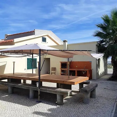 Villa Spacious In With Private Pool And Garden